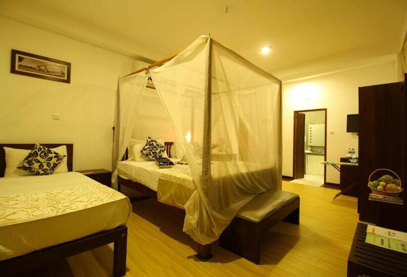 Mini suite with sea view, Rock Fort
