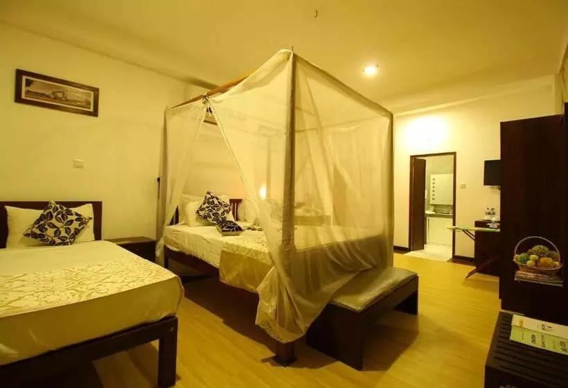 Mini suite with sea view, Rock Fort