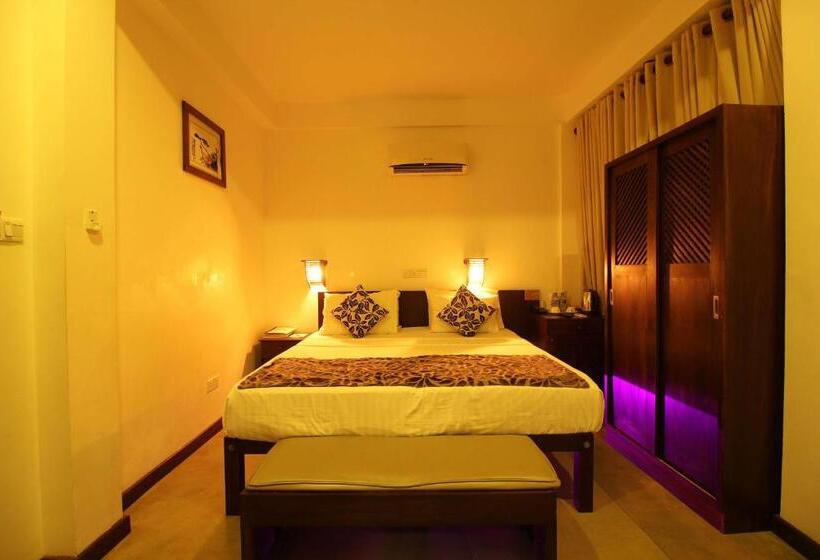 غرفة قياسية, Rock Fort