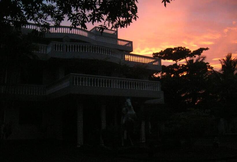 豪华套房, Sagarika Beach Hotel