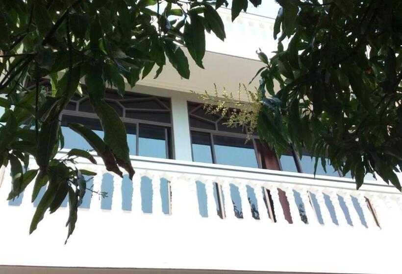 豪华套房, Sagarika Beach Hotel