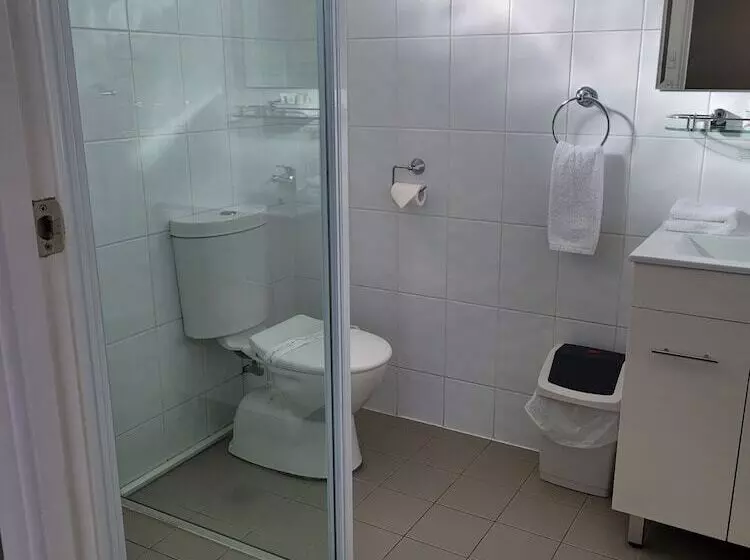 Executive-huone, Titania Motel