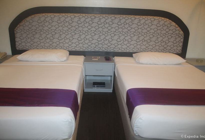 Chambre Supérieure, V Hotel