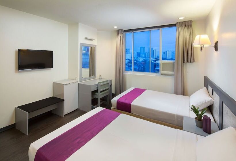 Chambre Supérieure, V Hotel