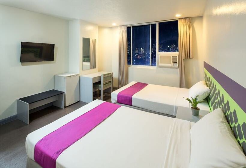 Chambre Supérieure, V Hotel