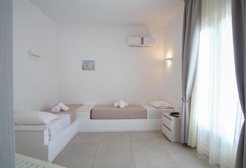 Family studio with sea view, Kritikakis Village