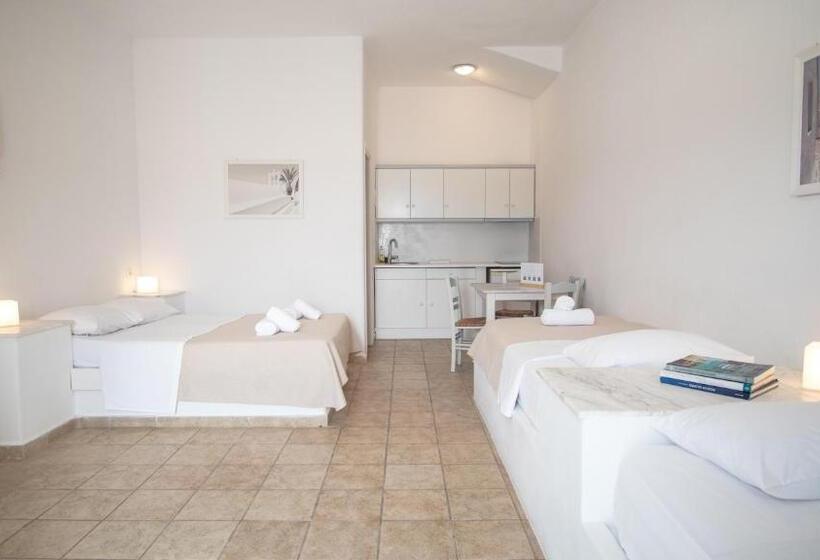 Студия Классика, Kritikakis Village