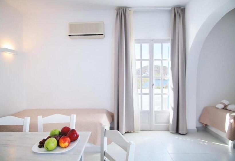 Family flat with sea view, Kritikakis Village