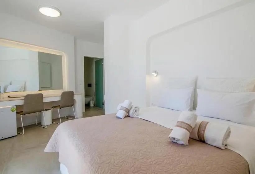 Chambre Supérieure, Kritikakis Village