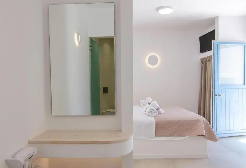Chambre Supérieure, Kritikakis Village