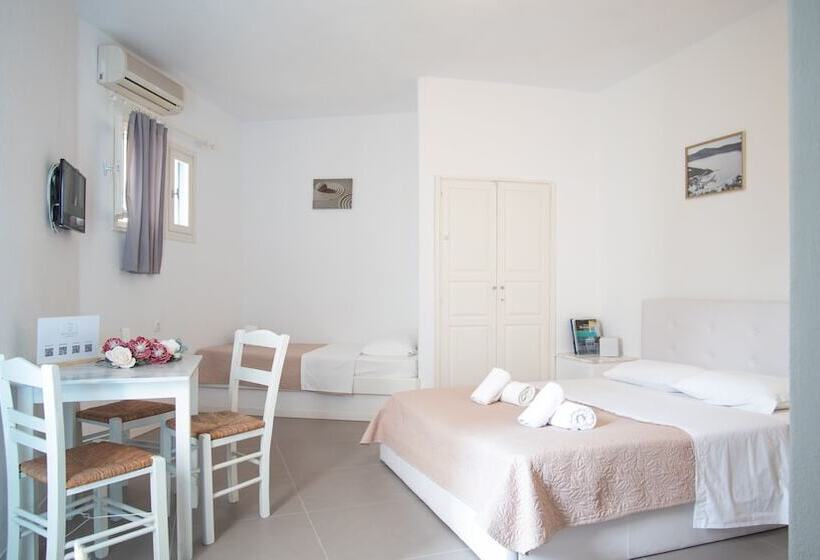 Студия Классика, Kritikakis Village