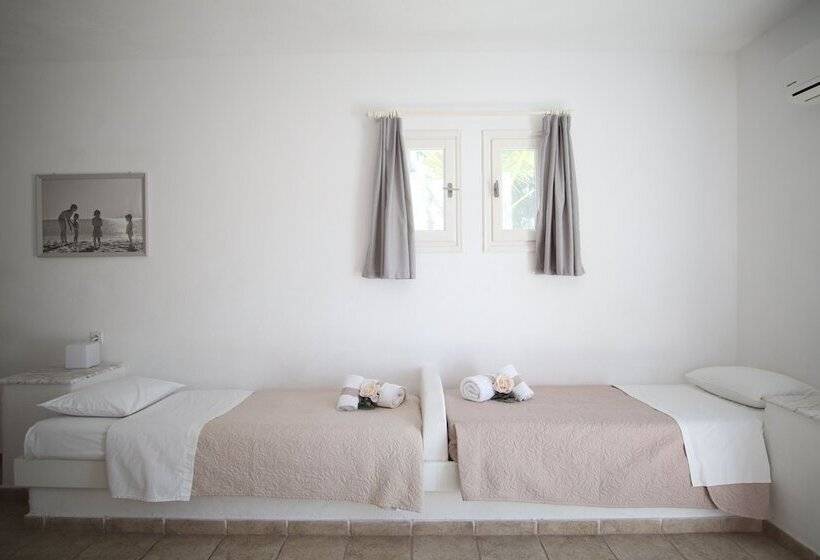 Студия Классика, Kritikakis Village