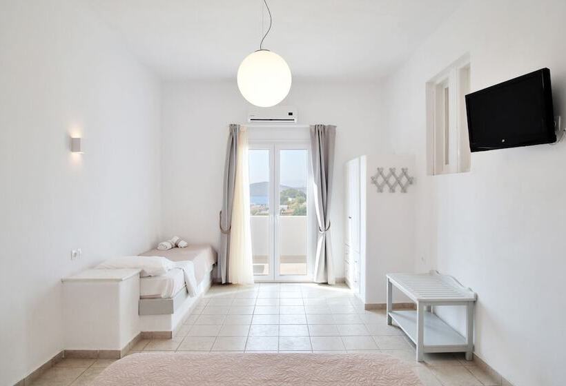 Family flat with sea view, Kritikakis Village