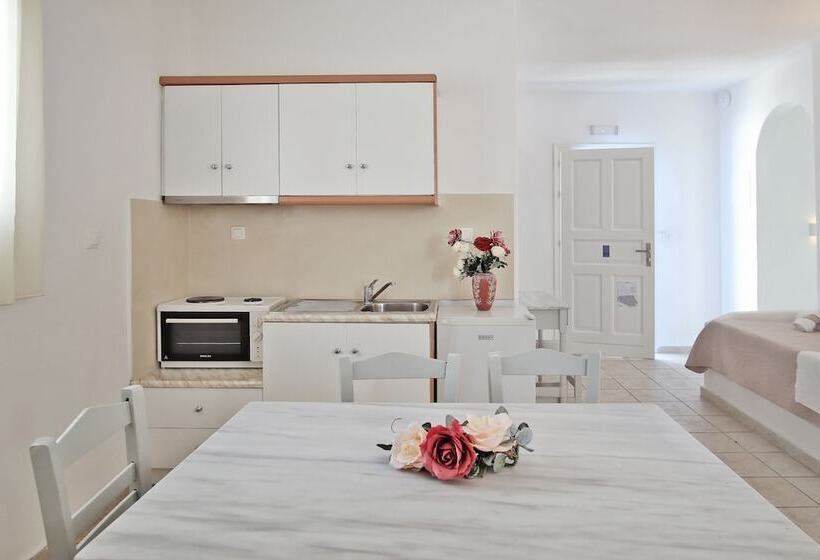 Family flat with sea view, Kritikakis Village