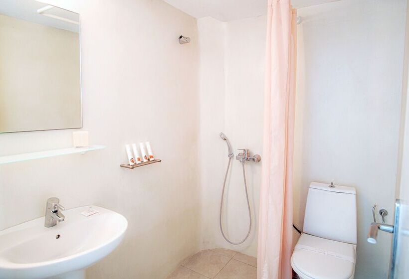 Студия Стандарт, Kritikakis Village