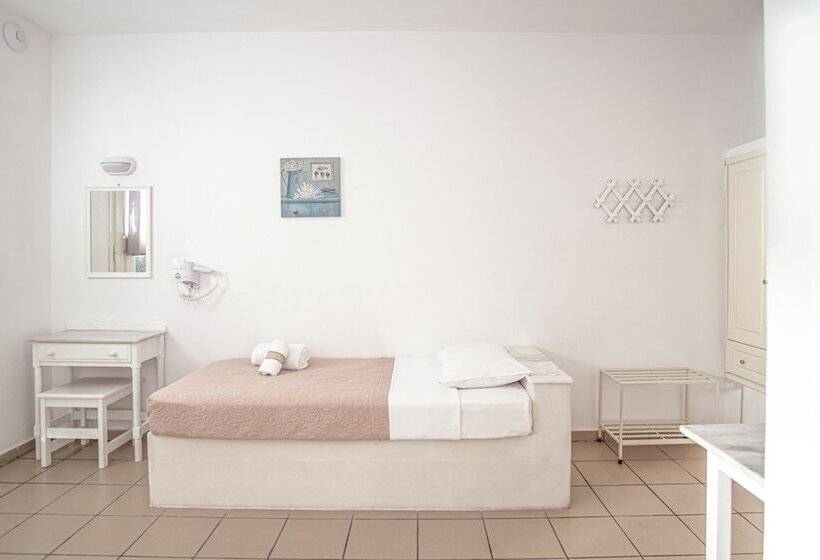 Студия Стандарт, Kritikakis Village