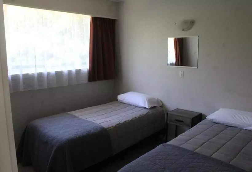 Huoneisto 2 Makuuhuonetta, Aorangi Motel
