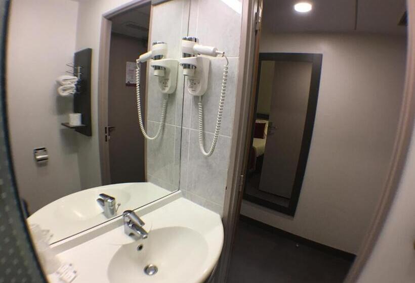 スタンダードトリプルルーム, Akena City Saint Witz