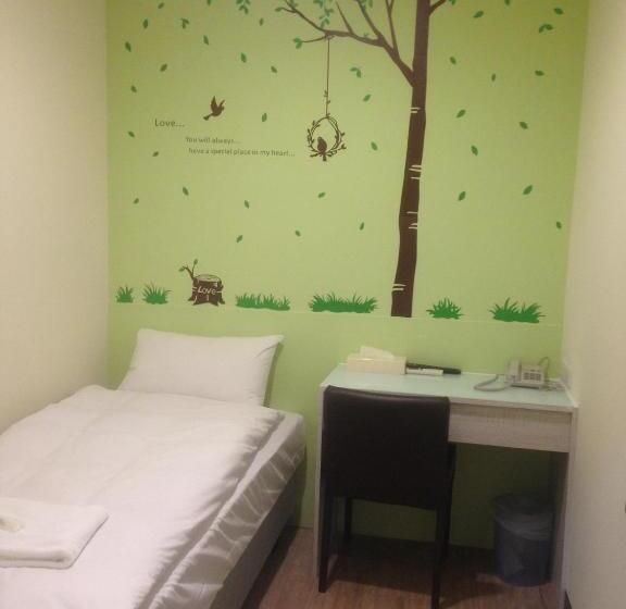 اتاق استاندارد یک نفره, Galaxy Mini Inn