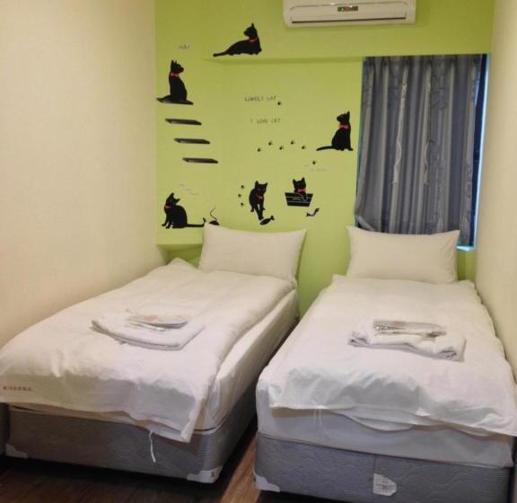 اتاق استاندارد با سرویس بهداشتی مشترک, Galaxy Mini Inn