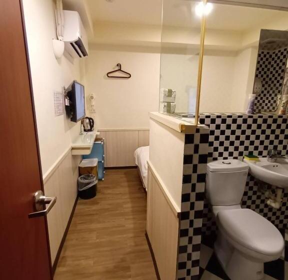 اتاق استاندارد یک نفره, Galaxy Mini Inn