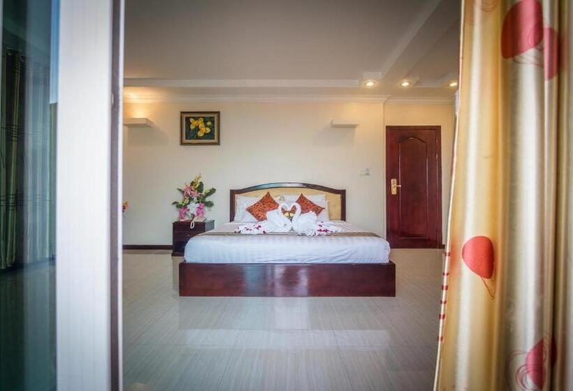 غرفة سوبيريور, Good Luck Day