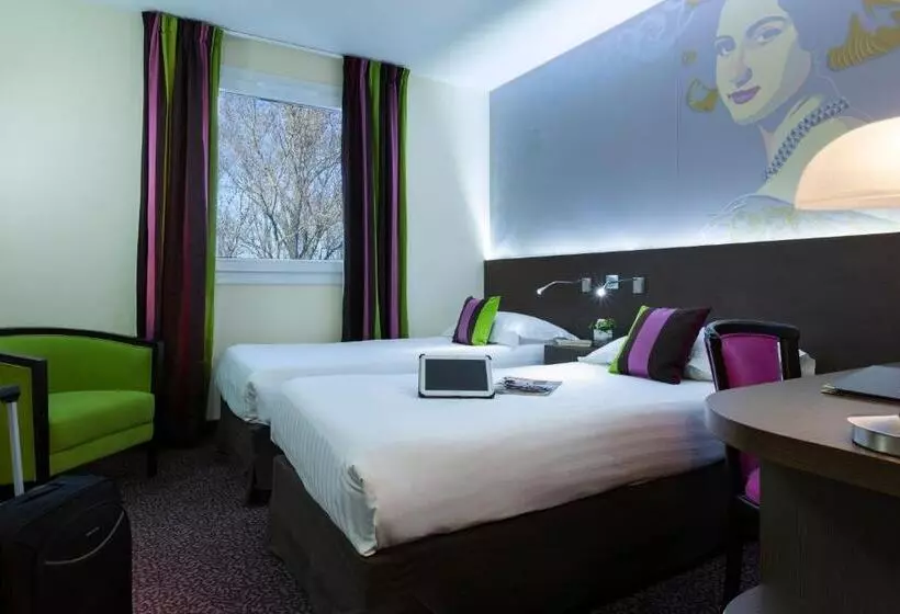 トリプルクラシックルーム, B&b Hotel Colmar Liberté 4 étoiles
