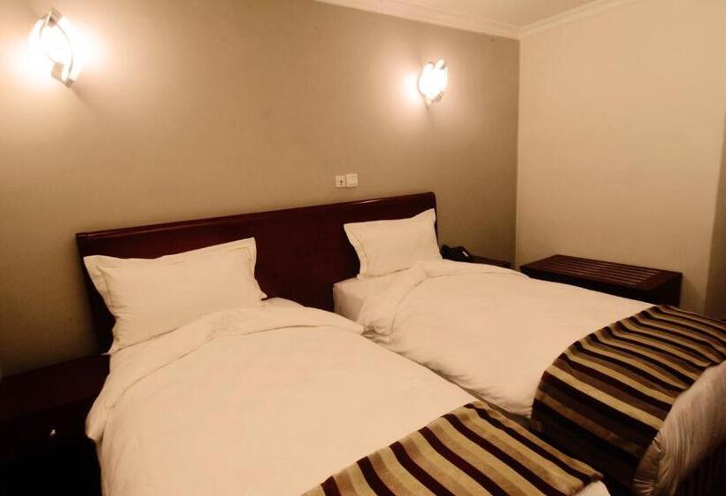 اتاق استاندارد, La Falaise Yaounde