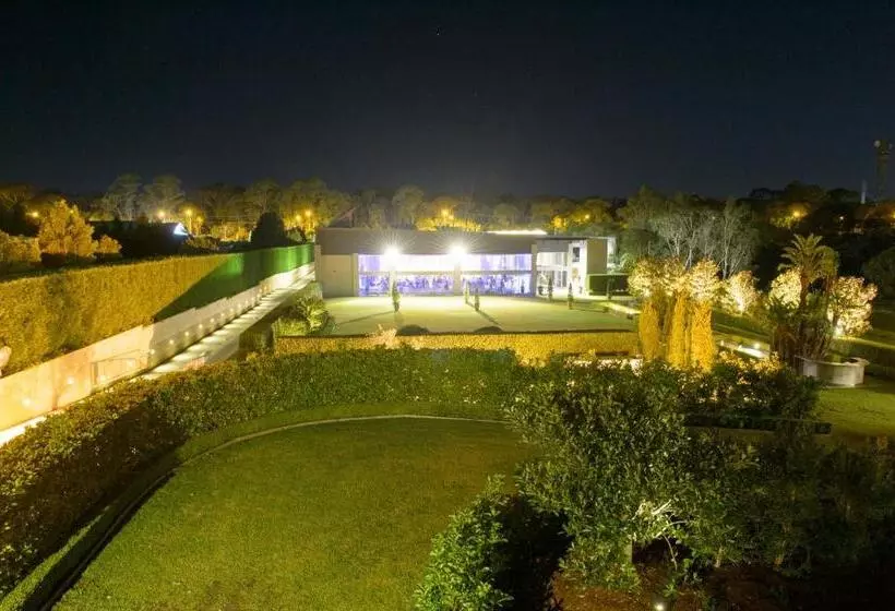 ガーデンビュースイート, Miramare Gardens Boutique Accommodation