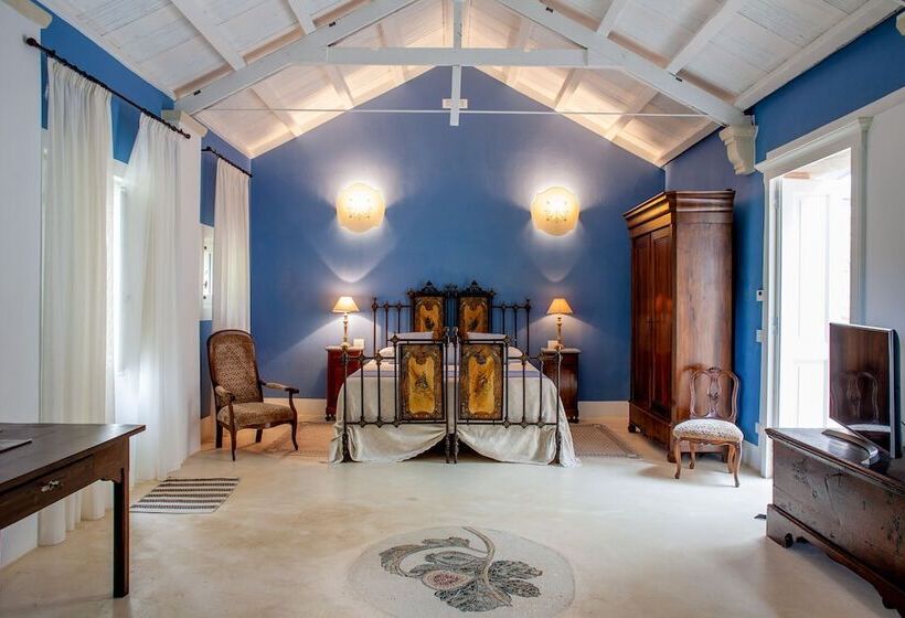 סוויטת ג'וניור אקזקיוטיב, Naturalis Bio Resort