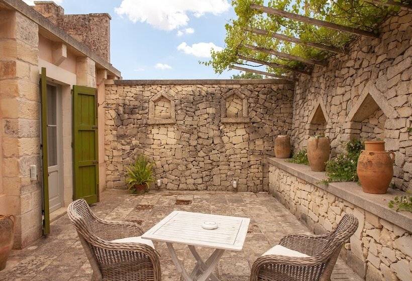 סוויטת ג'וניור דלוקס, Naturalis Bio Resort