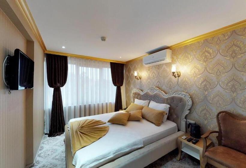 Deluxe Suite Sea View, Patron