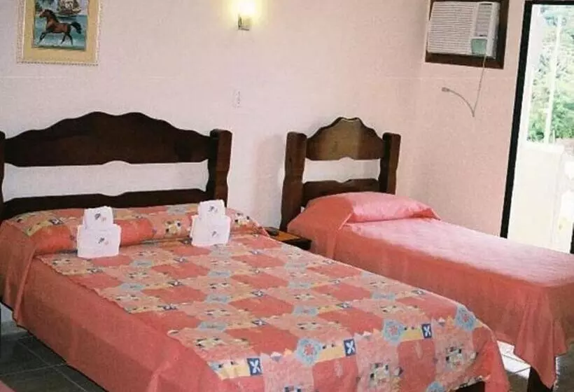 スタンダード4人部屋, Portal De Barequeçaba