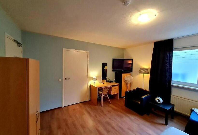 Basic Room, Restaurant 't Trefpunt