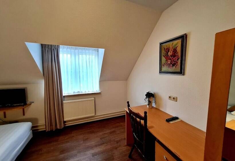 Standard Single Room, Restaurant 't Trefpunt