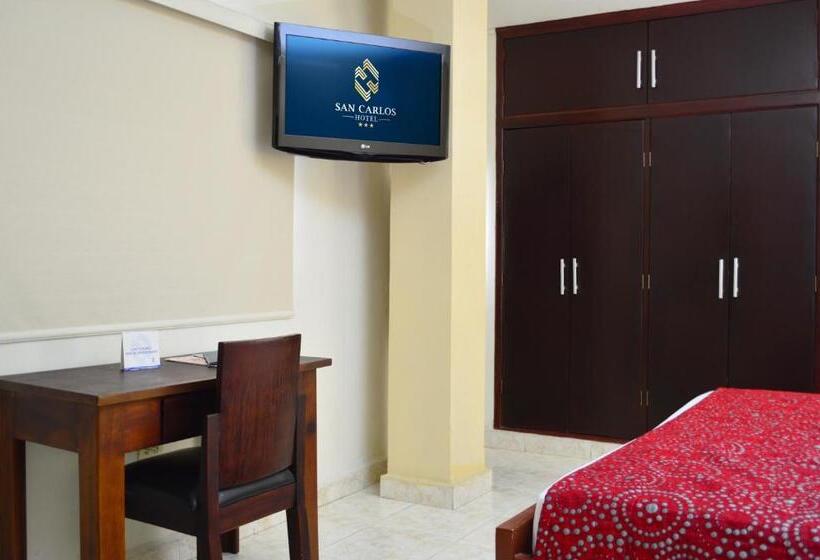 חדר סטנדרט לארבעה, San Carlos