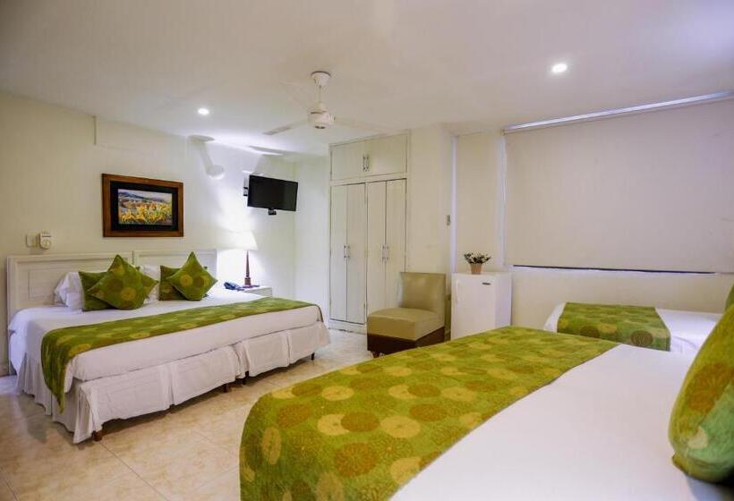 חדר משפחתי, San Carlos