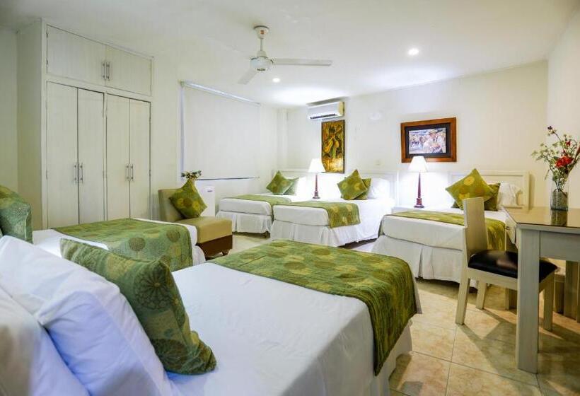 חדר משפחתי, San Carlos