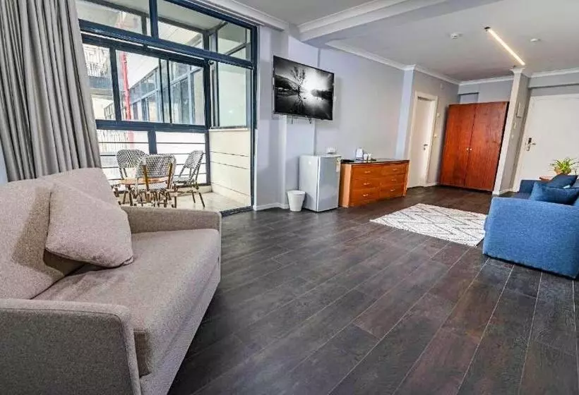 2 Bedroom Suite