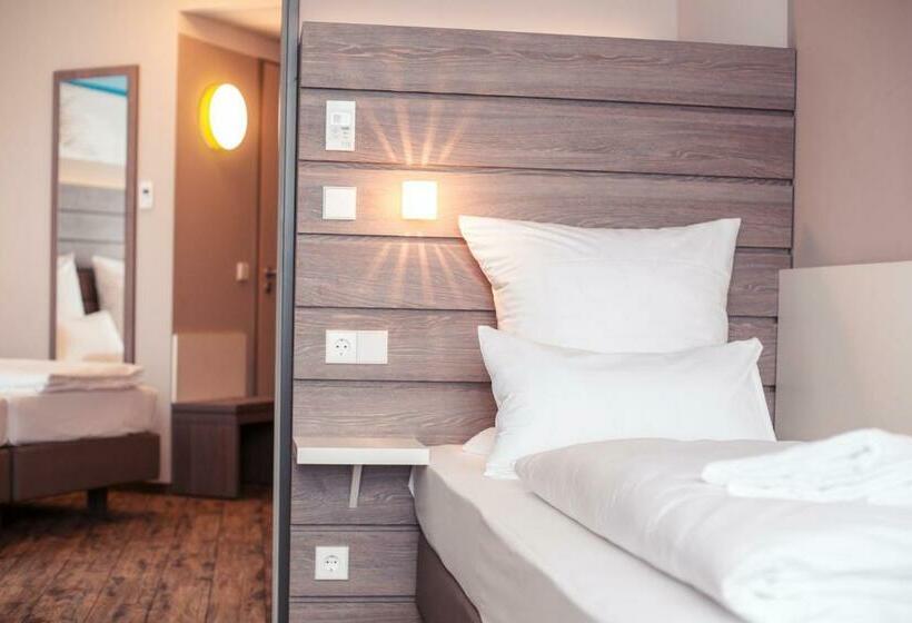 Номер Стандарт Индивидуальный, Tulip Inn München Messe