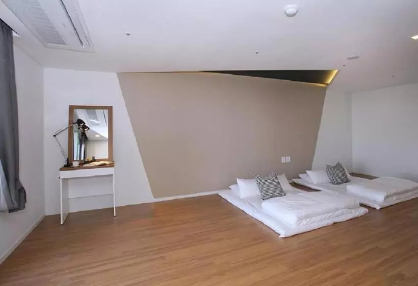 سوییت, Vistacay Hotel Worldcup