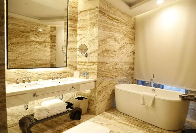سوییت, Wyndham Chongqing Yuelai