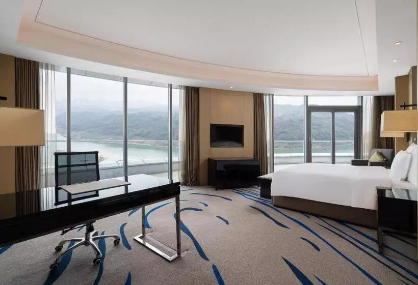 سوئیت کلاب, Wyndham Chongqing Yuelai