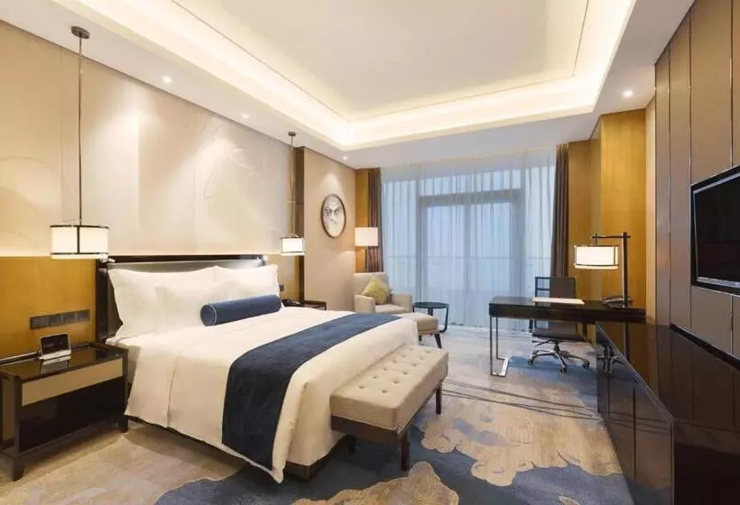 اتاق لوکس با تخت بزرگ, Wyndham Chongqing Yuelai