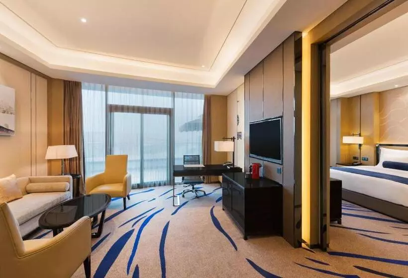 سوییت, Wyndham Chongqing Yuelai