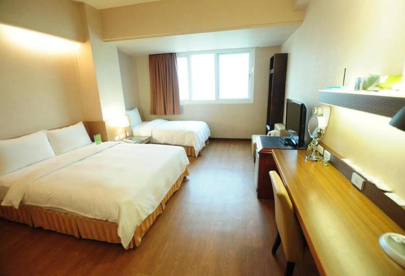 اتاق لوکس سه تخته, Kindness Hotel Wu-jia