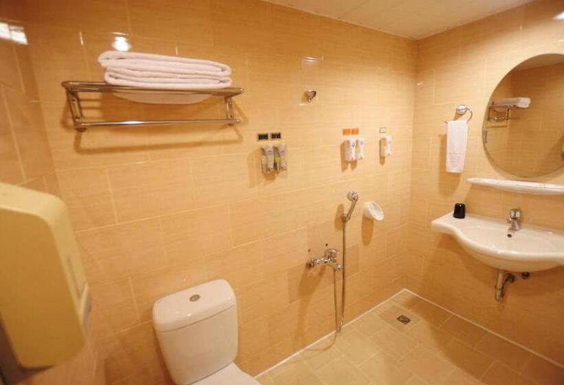 اتاق اکونومی, Kindness Hotel Wu-jia