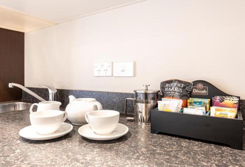 스탠다드 스튜디오, Lake Taupo Motor Inn