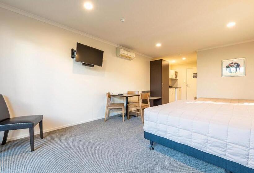 Студия Стандарт, Lake Taupo Motor Inn