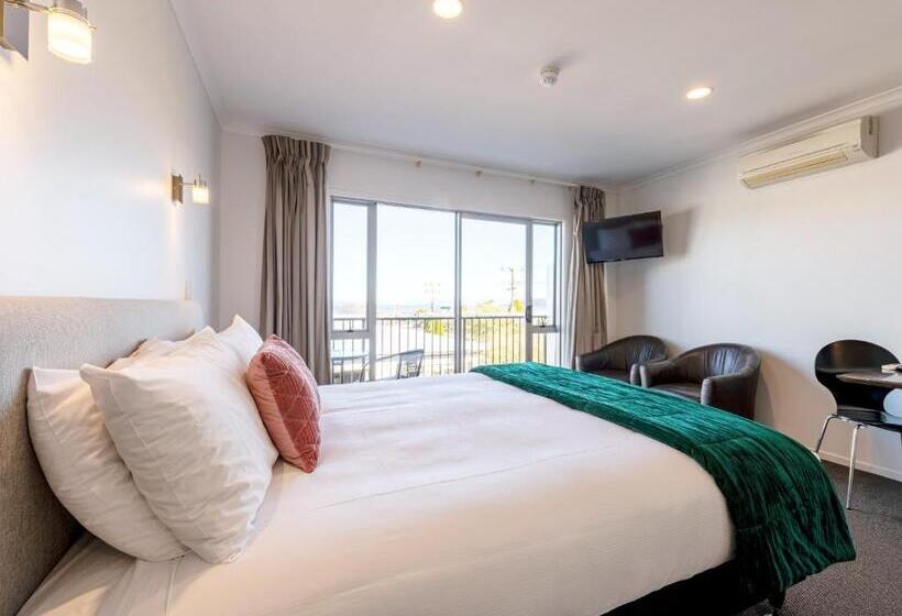 이그제큐티브 스위트, Lake Taupo Motor Inn